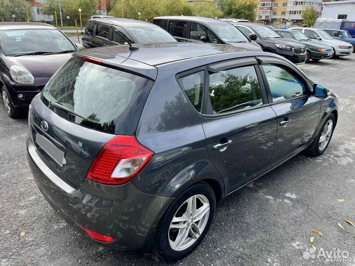 Kia Ceed 2.0 AT, 2010, 235 000 км