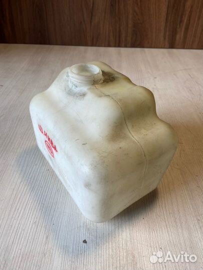 Бачок омывателя Chevrolet Niva