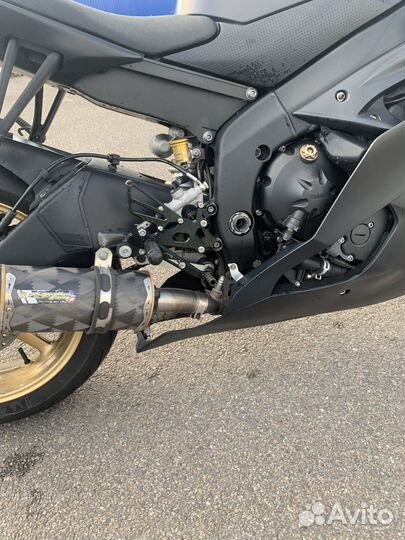 Yamaha R6