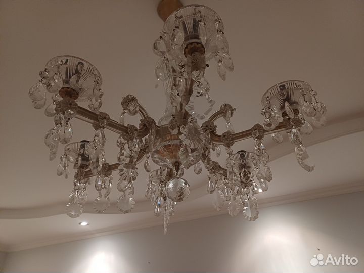 Люстра чешская хрустальная