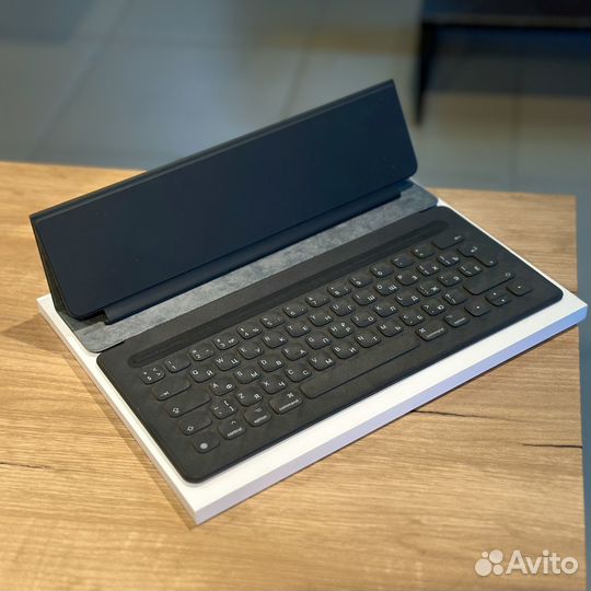 Apple Magic Keyboard Folio 12,9 бу