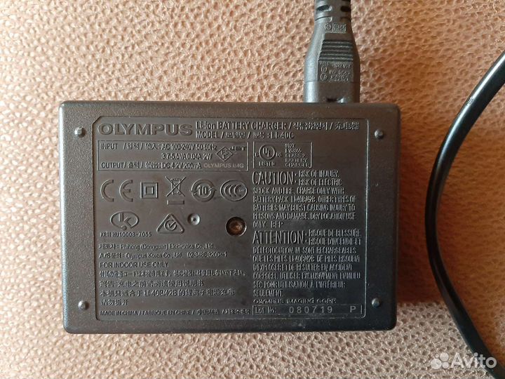 Зарядное устройство Olympus charger Li-40C