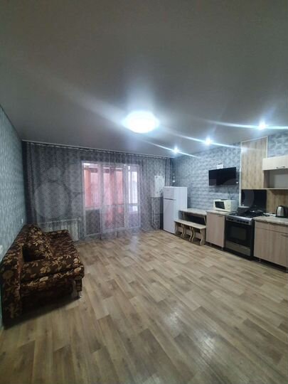 2-к. квартира, 50 м², 1/10 эт.