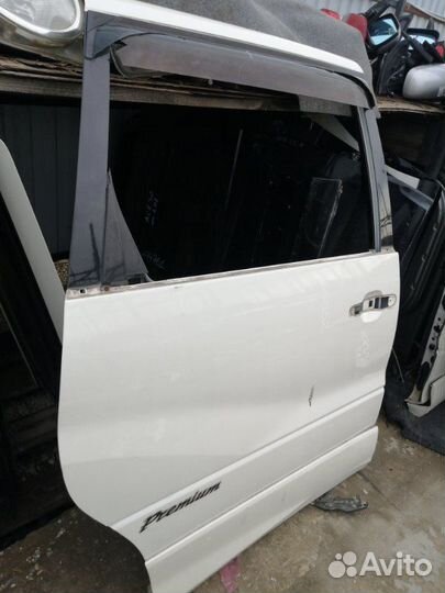 Дверь задняя правая Toyota Estima ACR30