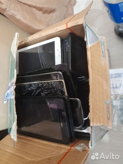 Лот планшетов и тд