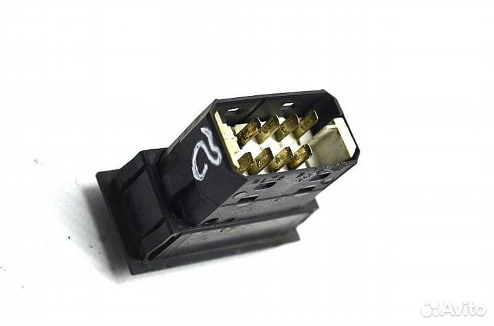 Переключатель стеклоподъемника левый renault trucks Premium (01.96)