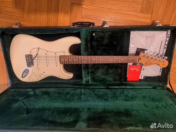 Гитара Fender Stratocaster