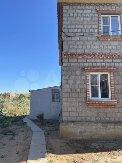 Дом 160 м² на участке 5 сот.