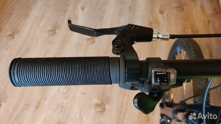 Велосипед btwin RockRider ST520 27.5