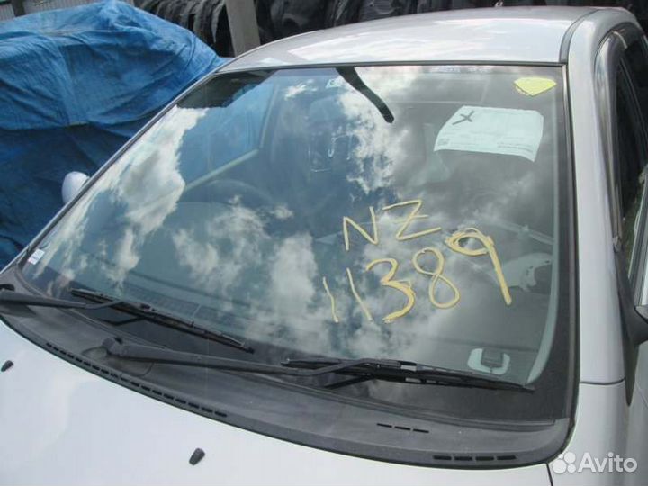 Лобовое стекло Toyota Allex NZE124 1NZ-FE 2004/6