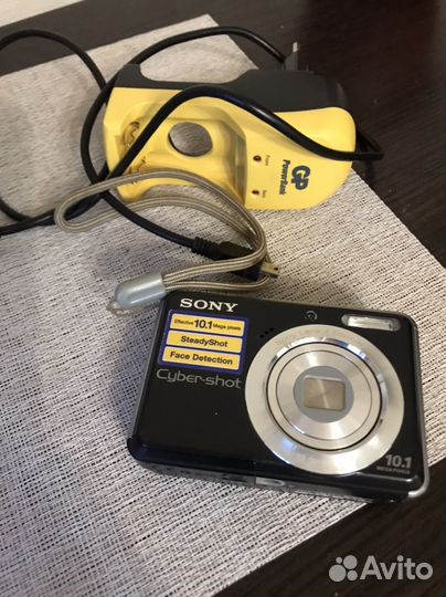 Компактный фотоаппарат sony