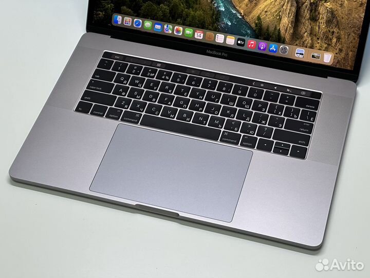 MacBook Pro 15 i7/16/512/Radeon Pro