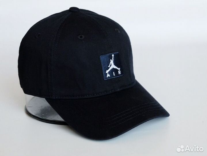 Бейсболка классическая 