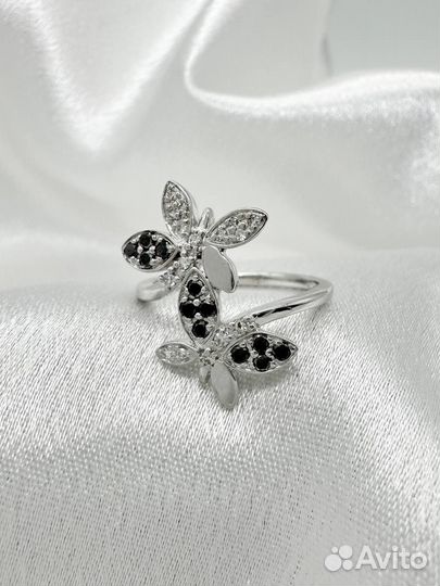 Золотое кольцо с бриллиантами 585 проба 3.28 гр