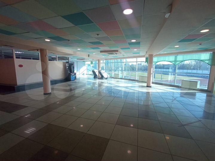 Кафе, торговля, великолепный панорамный вид 320 м²