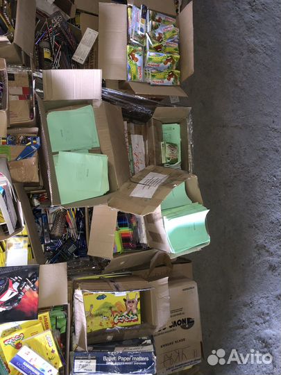 Школьные принадлежности