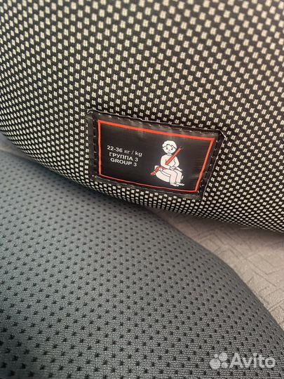 Детское автокресло новое универсальное