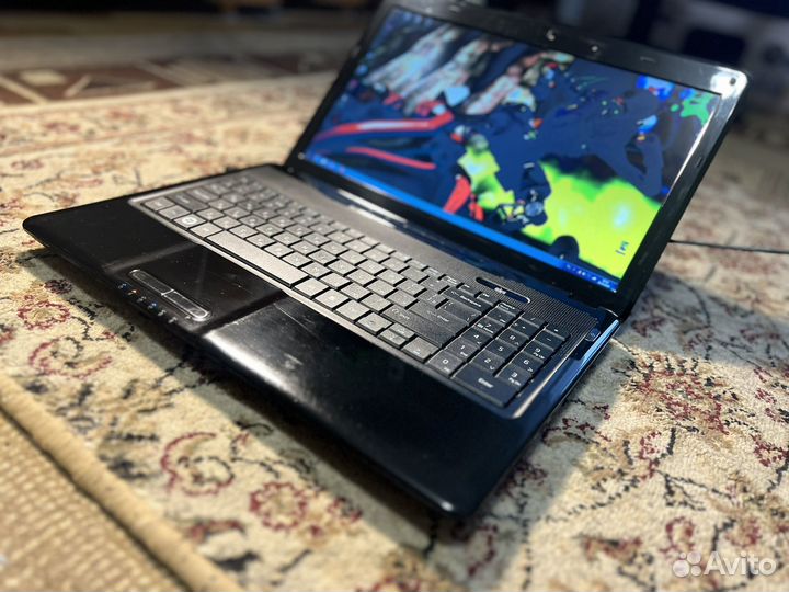 Игровой Ноутбук core i5/8гб/320гб/GT 555m