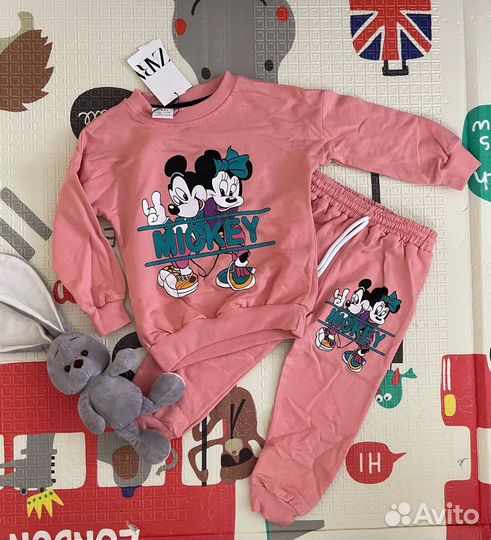 Костюм на девочку новый