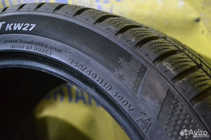 Kumho WinterCraft KW27 255/40 R19