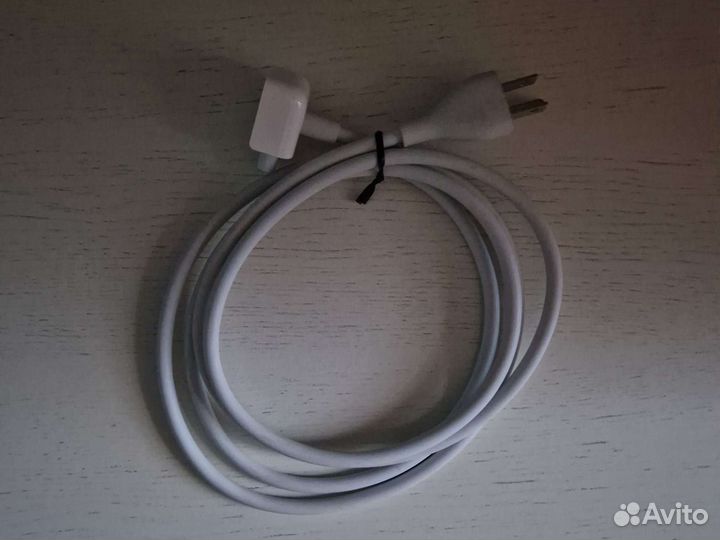 Кабель для компьютера apple macbook