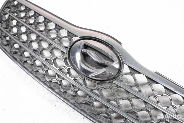 Решетка радиатора Toyota Corolla Fielder NZE120