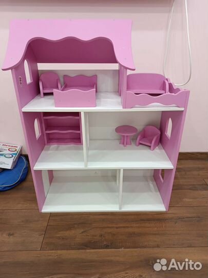 Домик кукольный