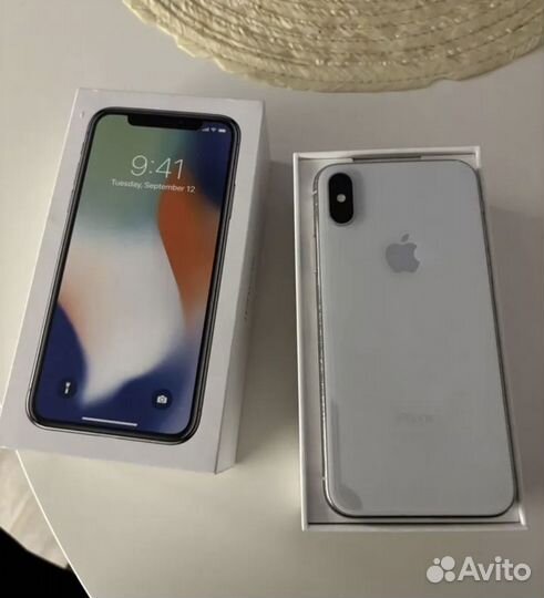 iPhone X, 256 ГБ