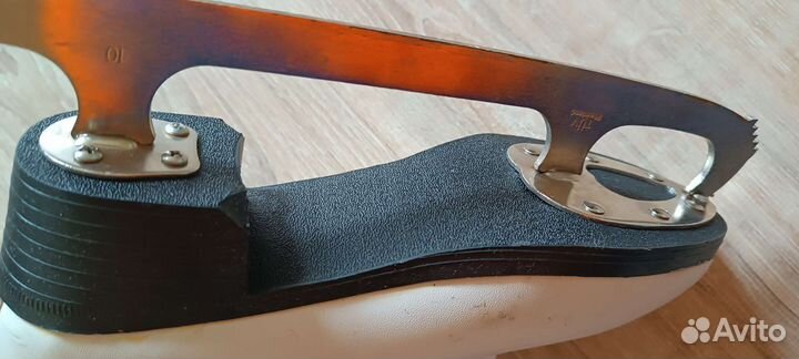 Коньки фигурки