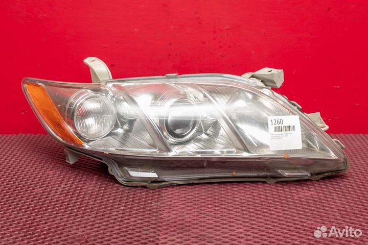 Фара галогеновая передняя правая Toyota Camry XV40