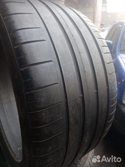 Pirelli P Zero 305/30 R21 100Y