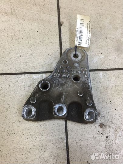 Кронштейн двигателя правый Volkswagen Polo 5 cfna