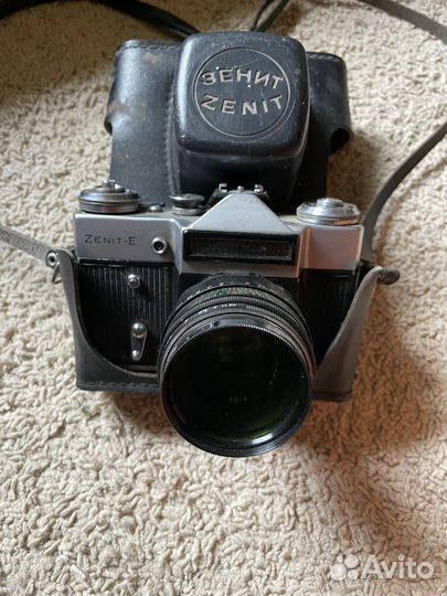 Плёночный фотоаппарат zenit e
