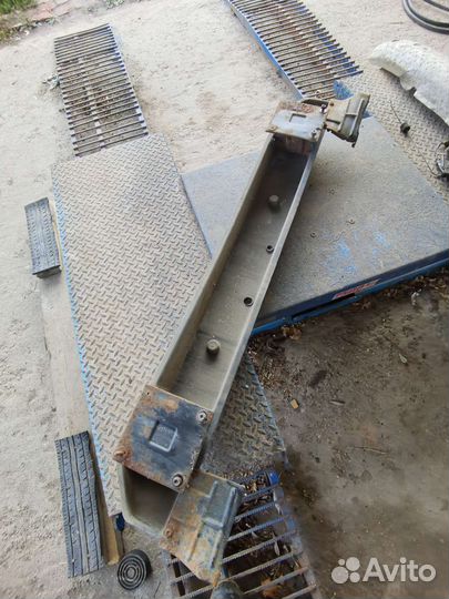 Усилитель заднего бампера kia clarus 2