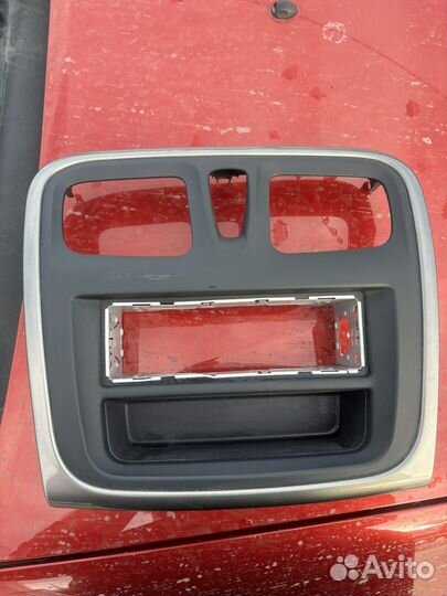 Рамка магнитолы Рено Логан 2 Сандеро 2