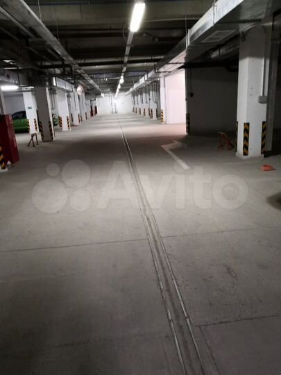 Машиноместо, 15 м²