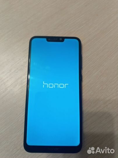 HONOR 8C, 3/32 ГБ
