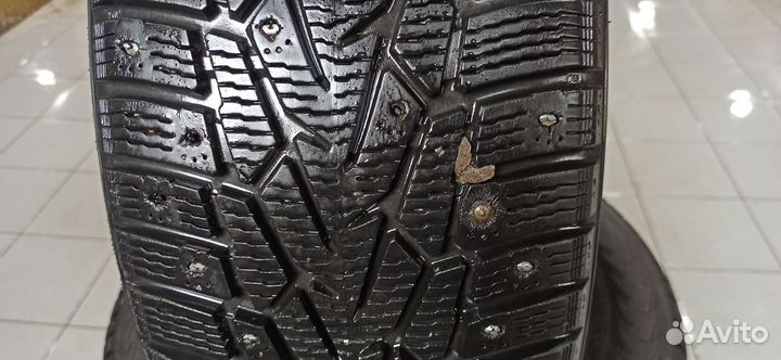 Nokian Tyres Hakkapeliitta 7 215/60 R16 99T