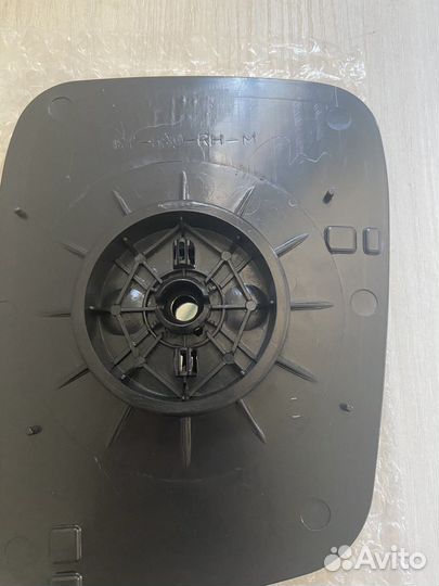 Стекло зеркала правое, сферическое Vw T4