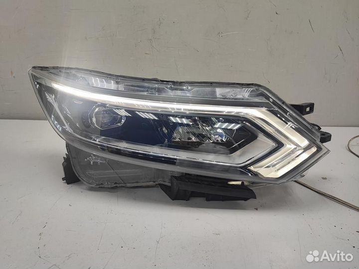 Фара правая nissan qashqai J11 2017-нв