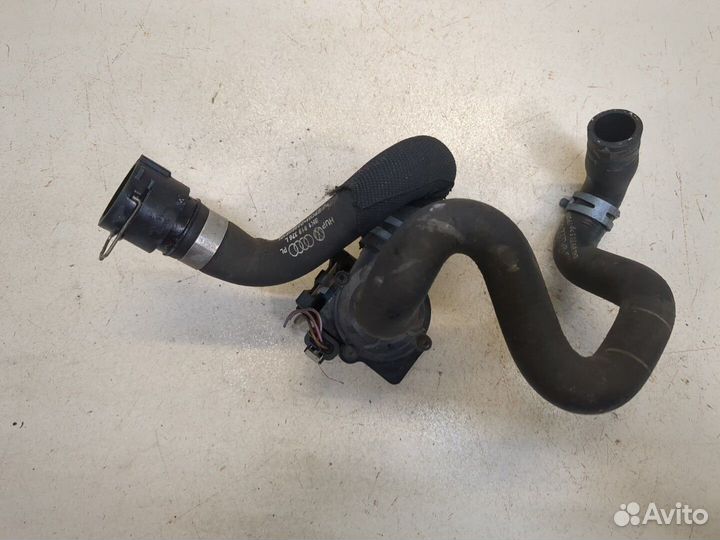 Насос водяной Audi A4 (B8), 2010