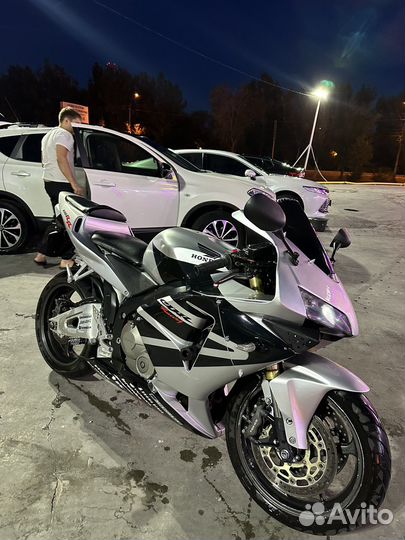 Honda cbr 600 RR