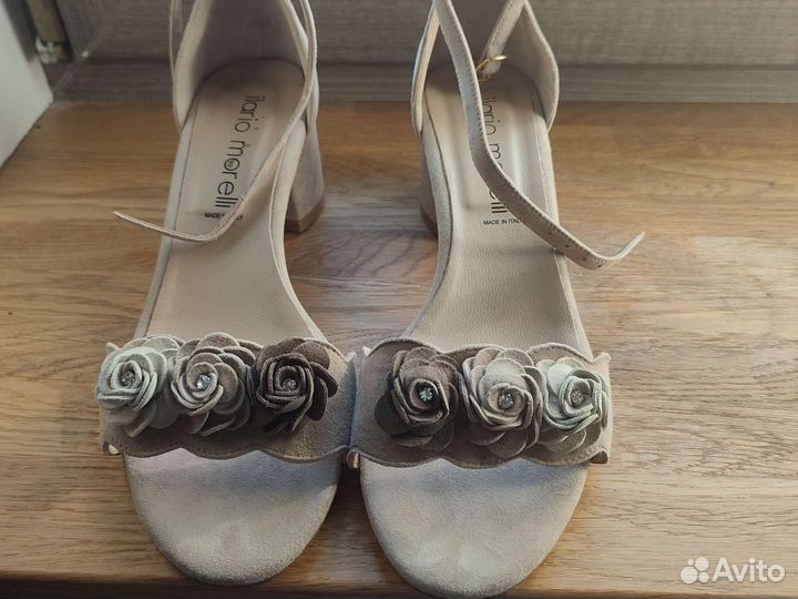 Босоножки женские 38 размер оригинал