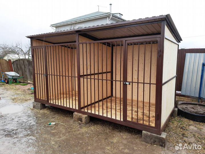 Вольер для двух собак с перегородкой.два входа