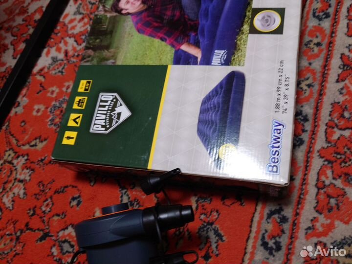 Надувной матрас(2 шт) с насосом