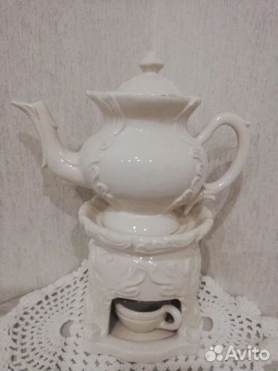 Винтажный чайник и чашки Staffordshire