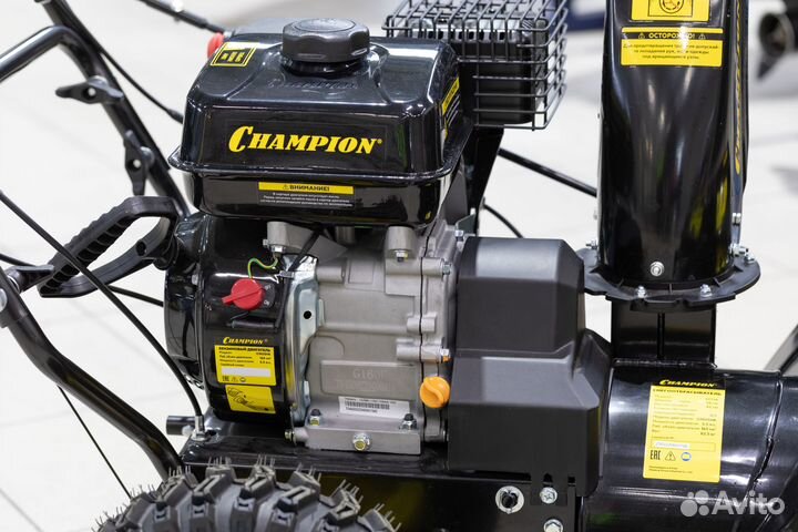 Снегоуборщик champion 556 ST