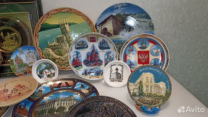 Сувенирные тарелки новые Листайте все фото