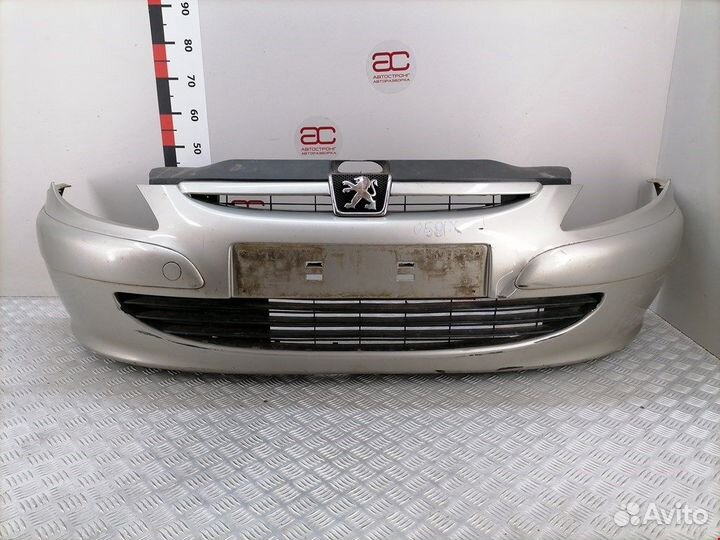 Бампер передний для Peugeot-Citroen 307 7401T4