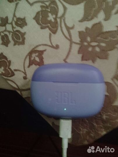 Кейс JBL Wave 200 TWS